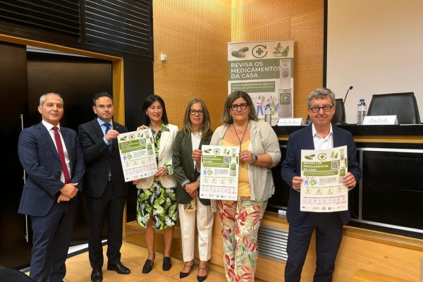 Comunicando presenta unha campaña de xestión de medicamentos para protexer a saúde e o medio ambiente